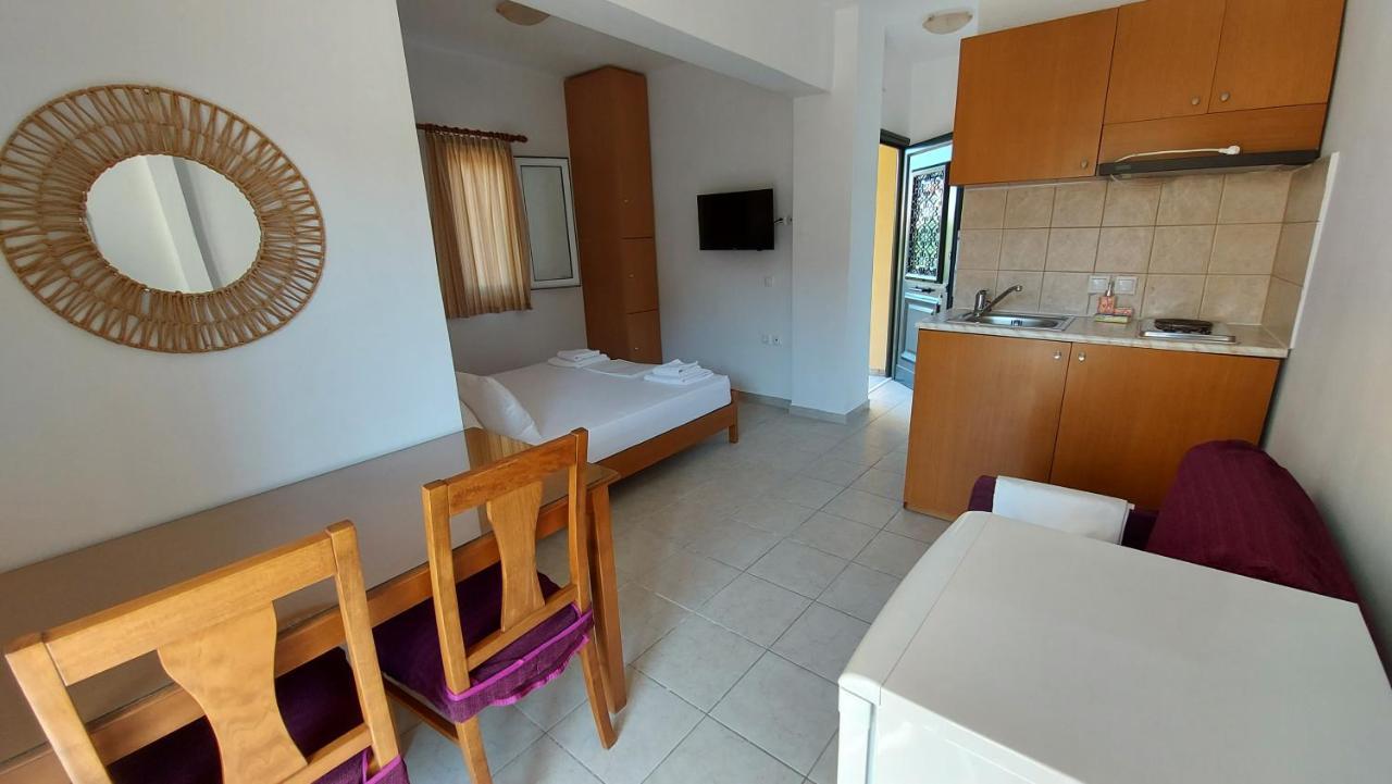 C-View Apartments Megalochori  Экстерьер фото