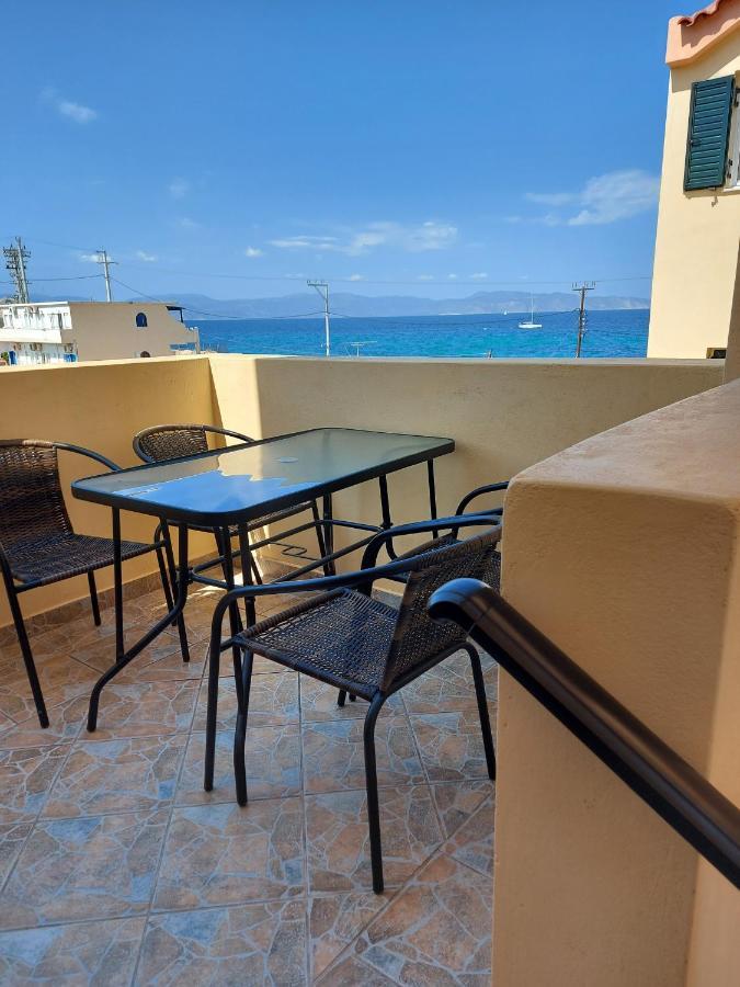 C-View Apartments Megalochori  Экстерьер фото
